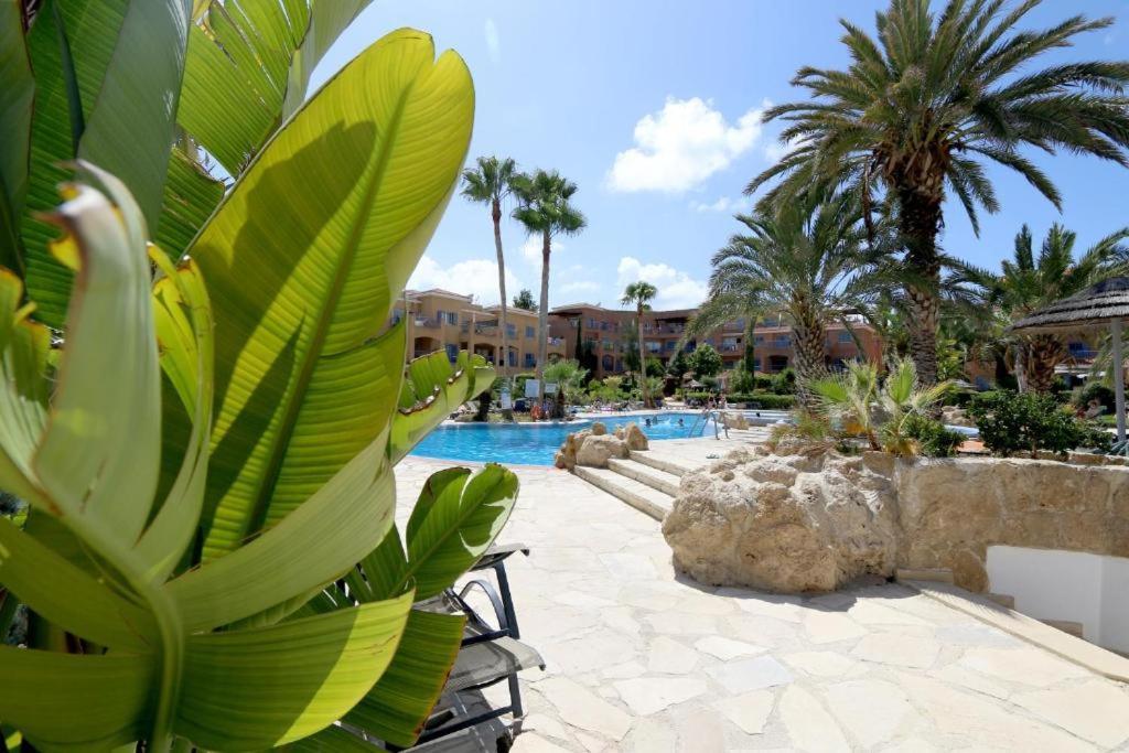 Apartmán Limnaria Gardens B Paphos Exteriér fotografie